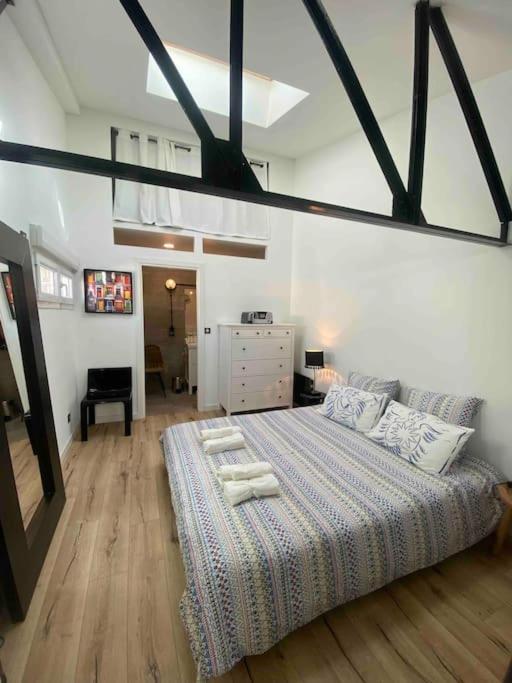 Rare ! Loft Atypique Centre-Ville Parking Jardin Reims Ngoại thất bức ảnh