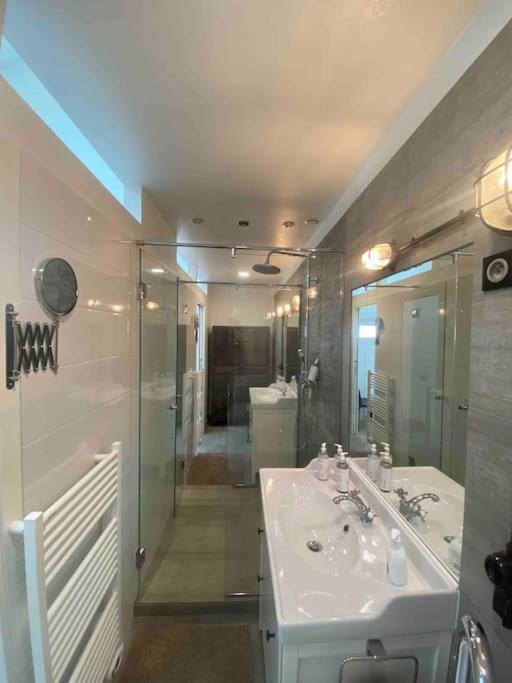 Rare ! Loft Atypique Centre-Ville Parking Jardin Reims Ngoại thất bức ảnh